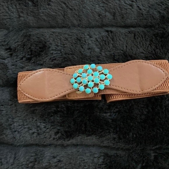 Accessories - Brooch embellished stretch belt